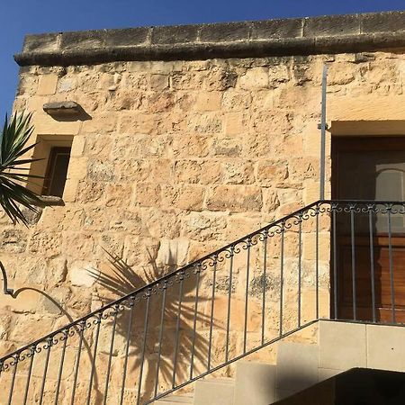 Studio Apartment With Pool In House Of Character. Birkirkara Exterior foto
